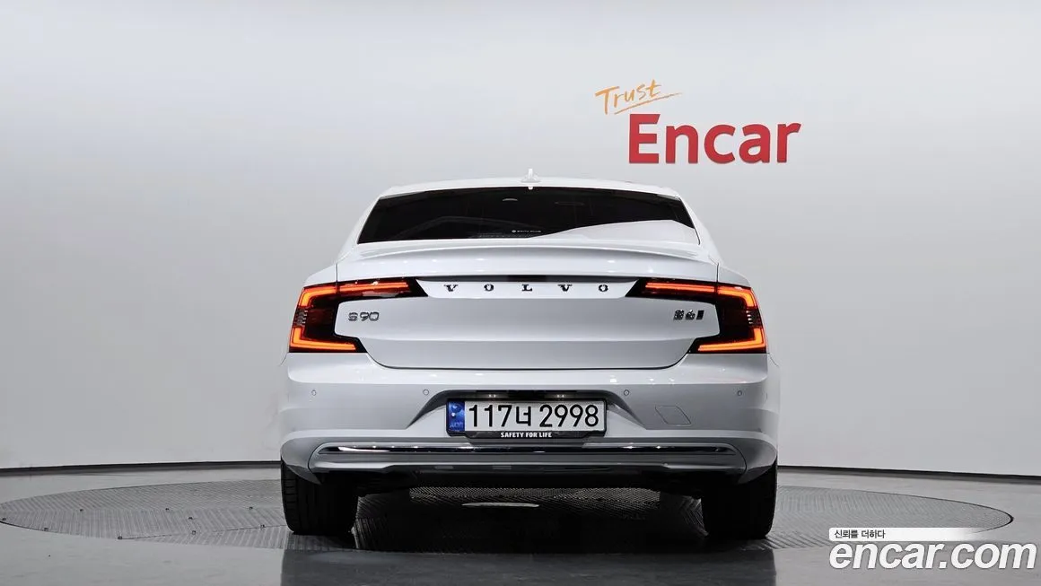 Volvo S90 2023 из KR, фото 4