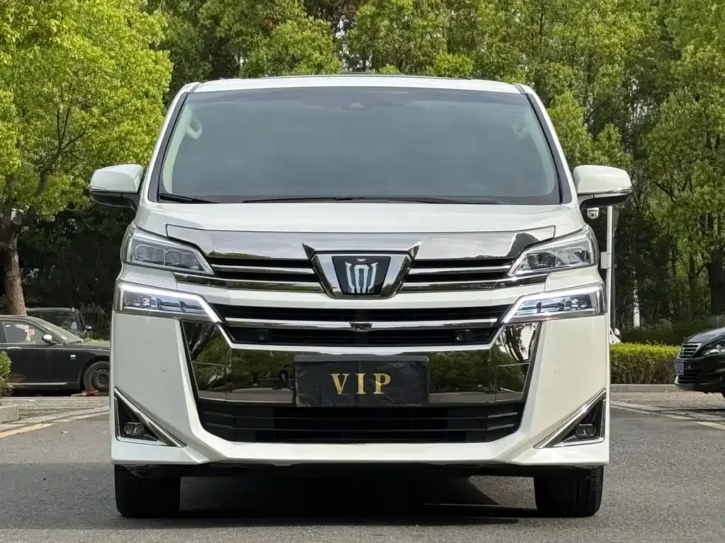 Toyota Vellfire 2023 из CN, фото 2