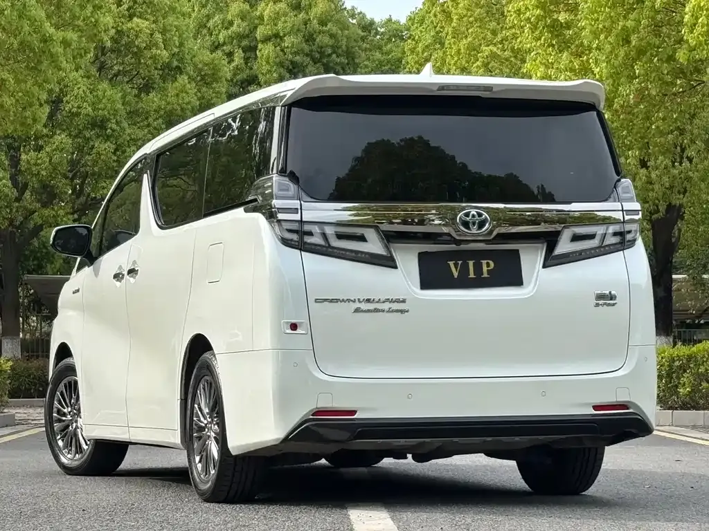 Toyota Vellfire 2023 из CN, фото 4