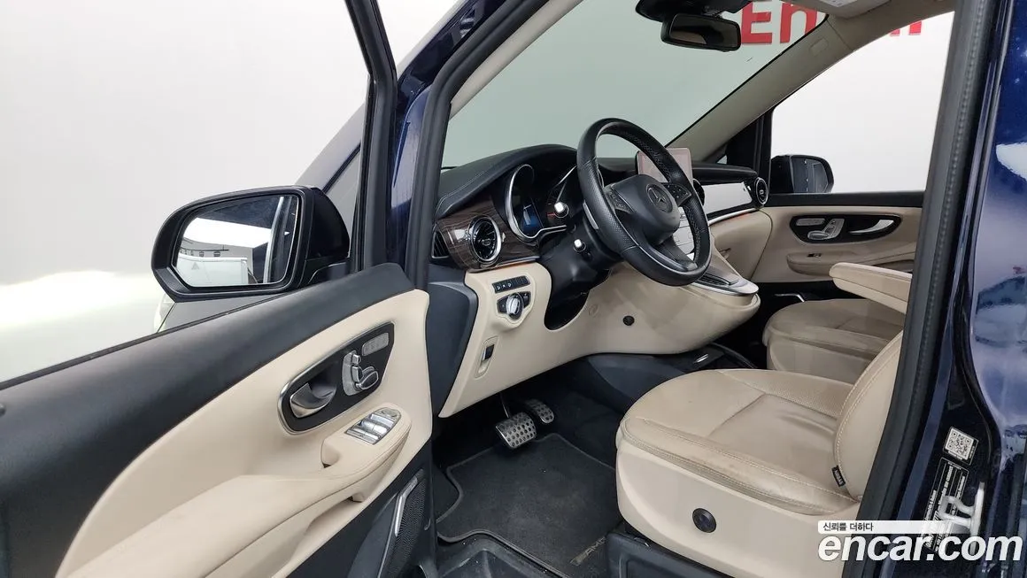 Mercedes-Benz V-Class 2022 из KR, фото 10