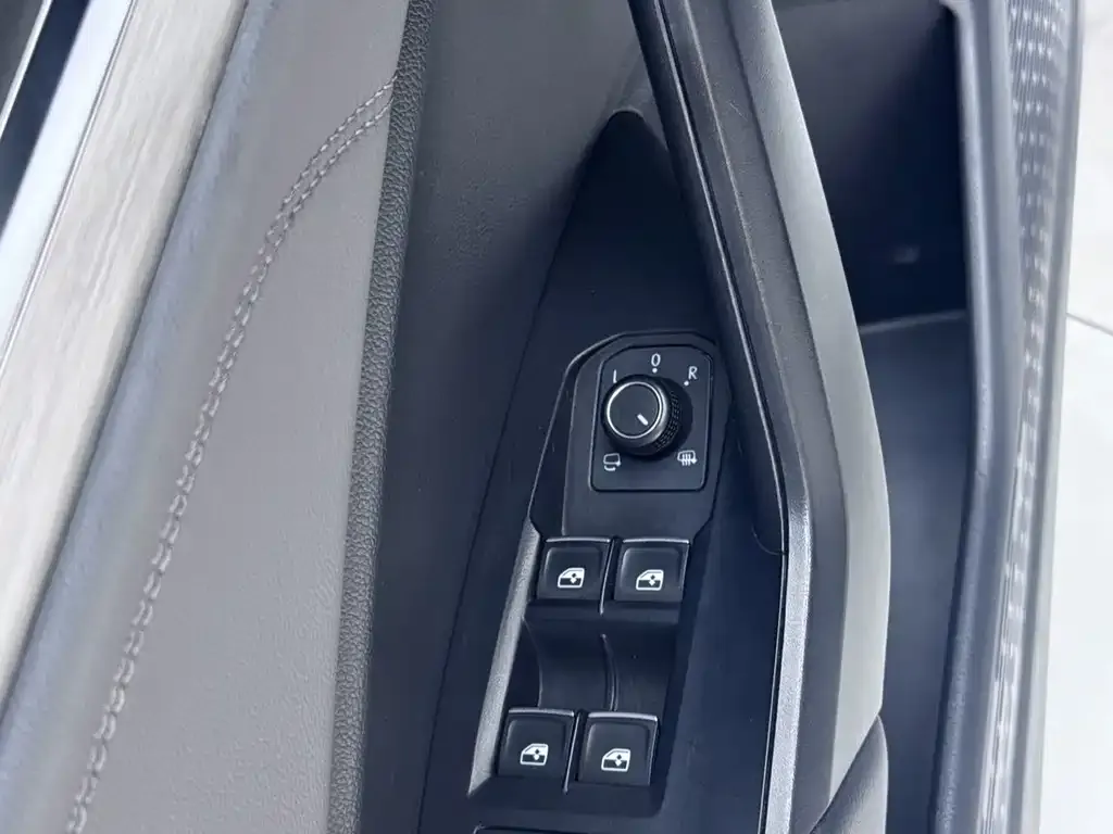 Volkswagen Sagitar 2021 из CN, фото 9