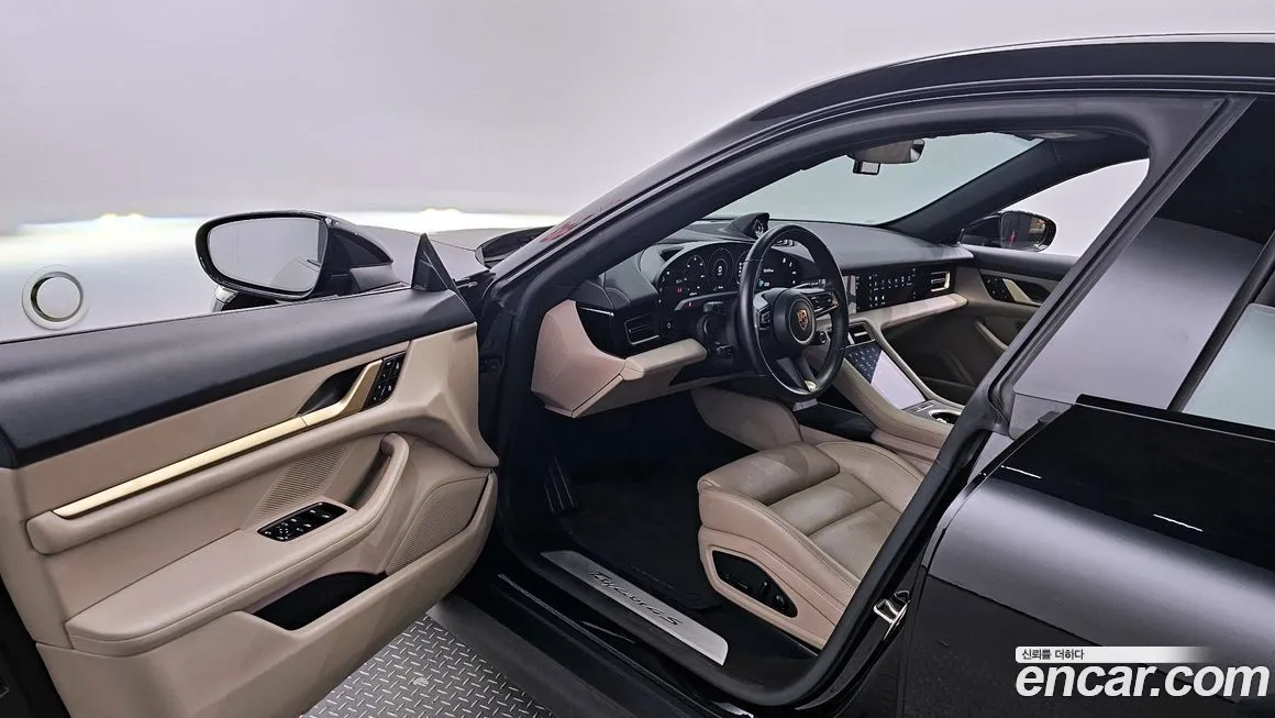 Porsche Taycan 2021 из KR, фото 10