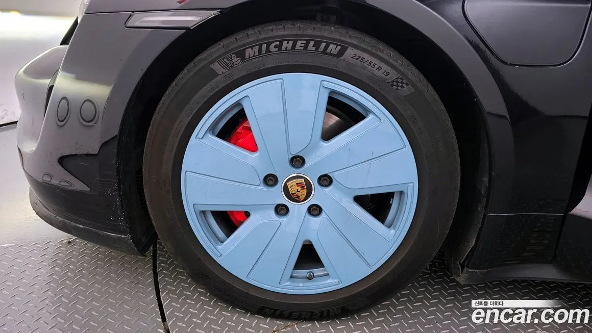 Porsche Taycan 2021 из KR, фото 5
