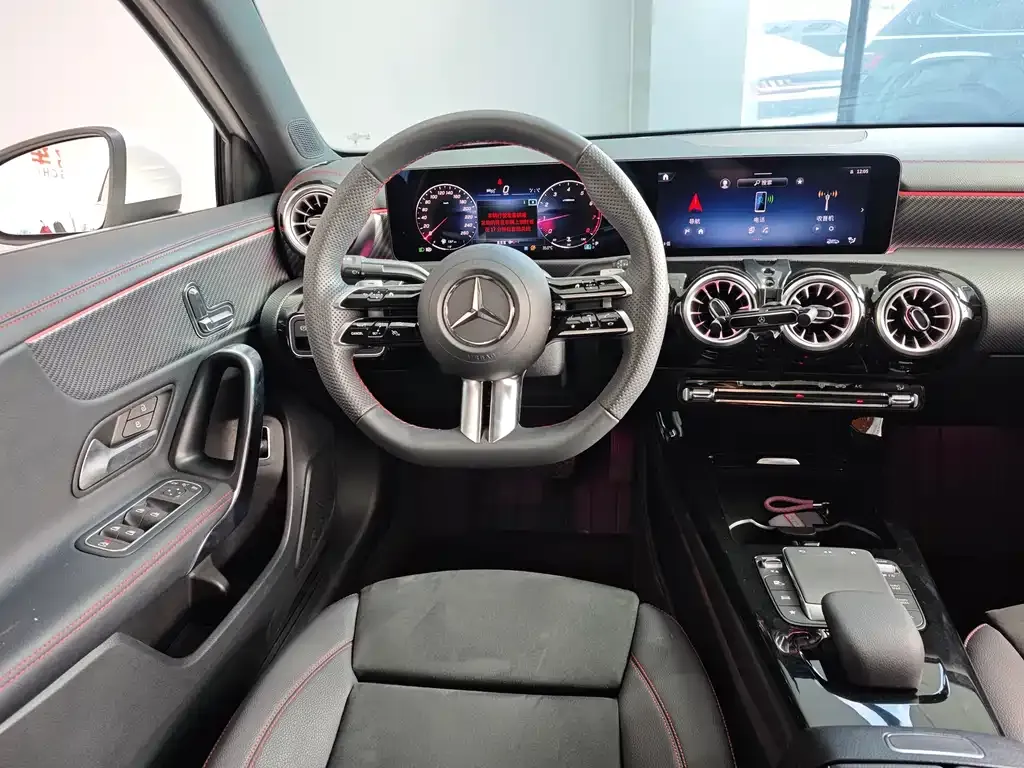 Mercedes-Benz A-Class 2024 из CN, фото 8