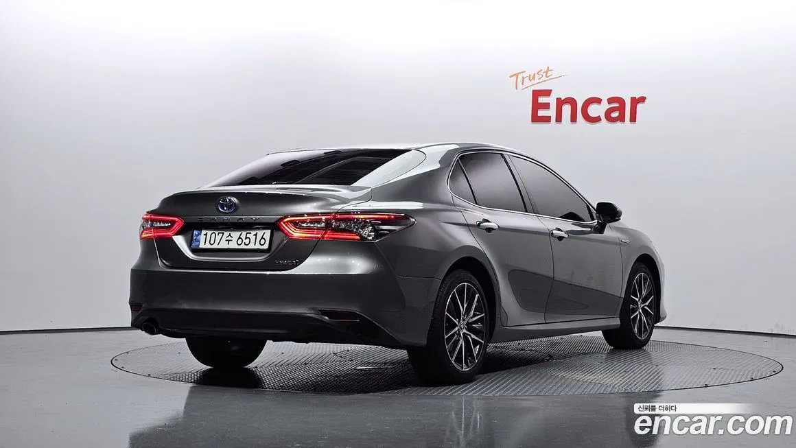 Toyota Camry 2024 из KR, фото 2