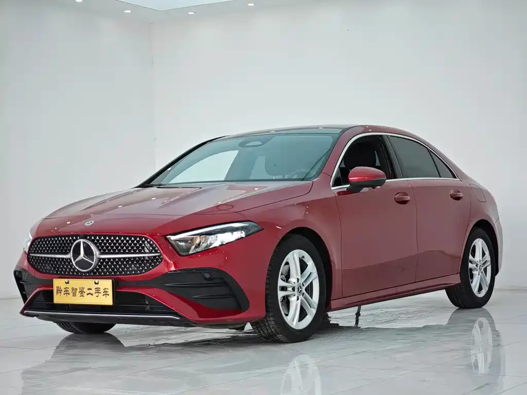 Mercedes-Benz A-Class 2024 из CN, фото 1
