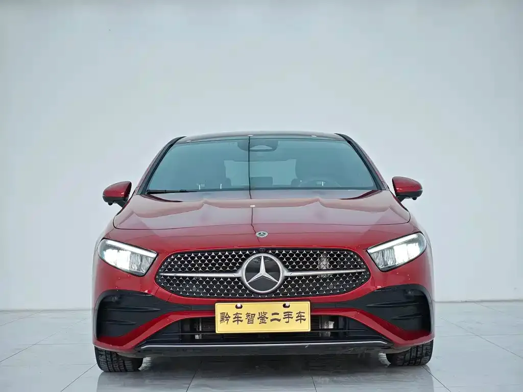 Mercedes-Benz A-Class 2024 из CN, фото 2