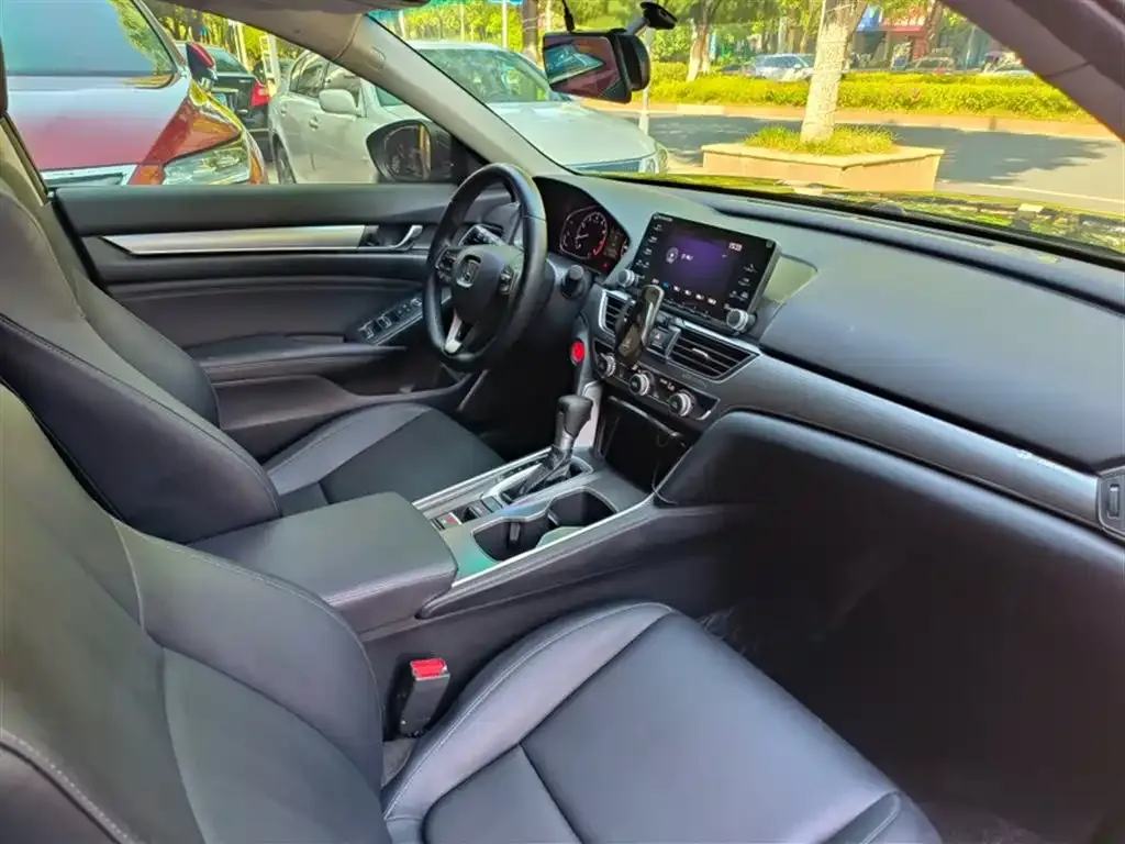 Honda Accord 2021 из CN, фото 5