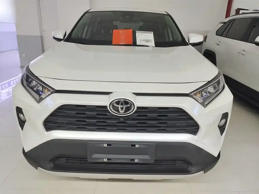 Toyota RAV4 2023 из CN, фото 8