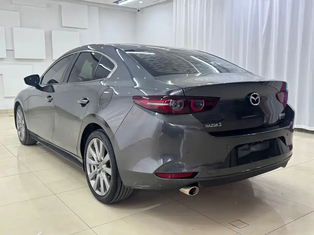 Mazda 3 Axela 2021 из CN, фото 4