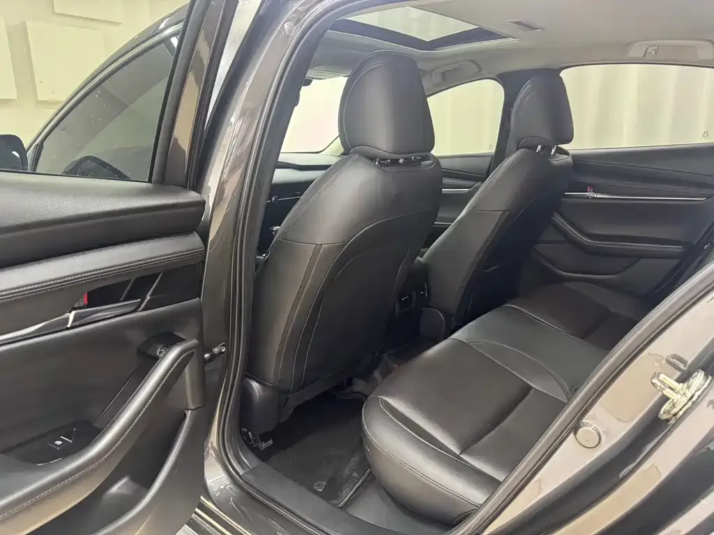 Mazda 3 Axela 2021 из CN, фото 8