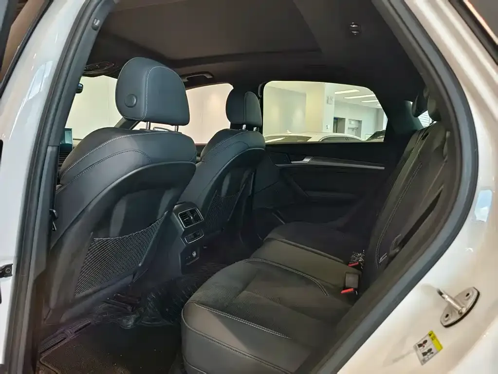 Audi Q5L Sportback 2022 из CN, фото 6