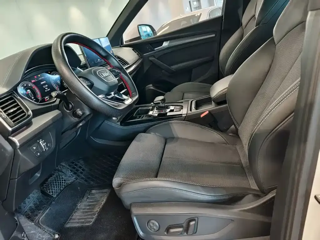 Audi Q5L Sportback 2022 из CN, фото 7