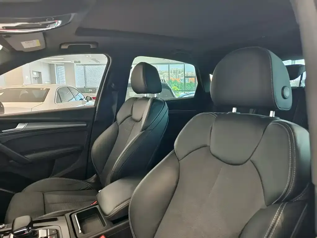 Audi Q5L Sportback 2022 из CN, фото 8