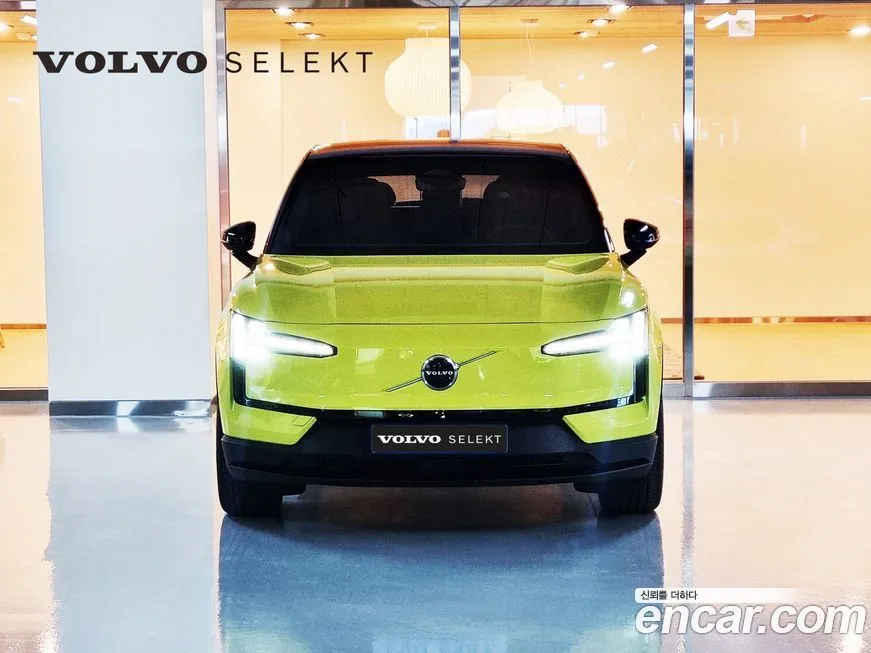 Volvo EX30 2025 из KR, фото 3