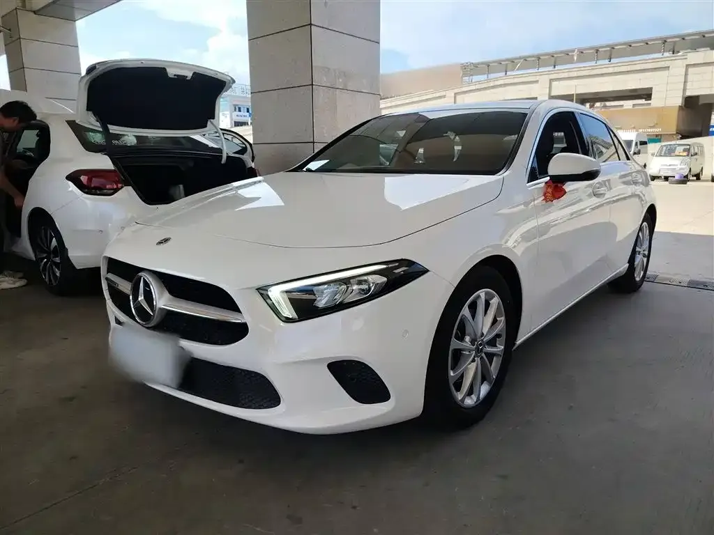Mercedes-Benz A-Class (Import) 2022 из CN, фото 2