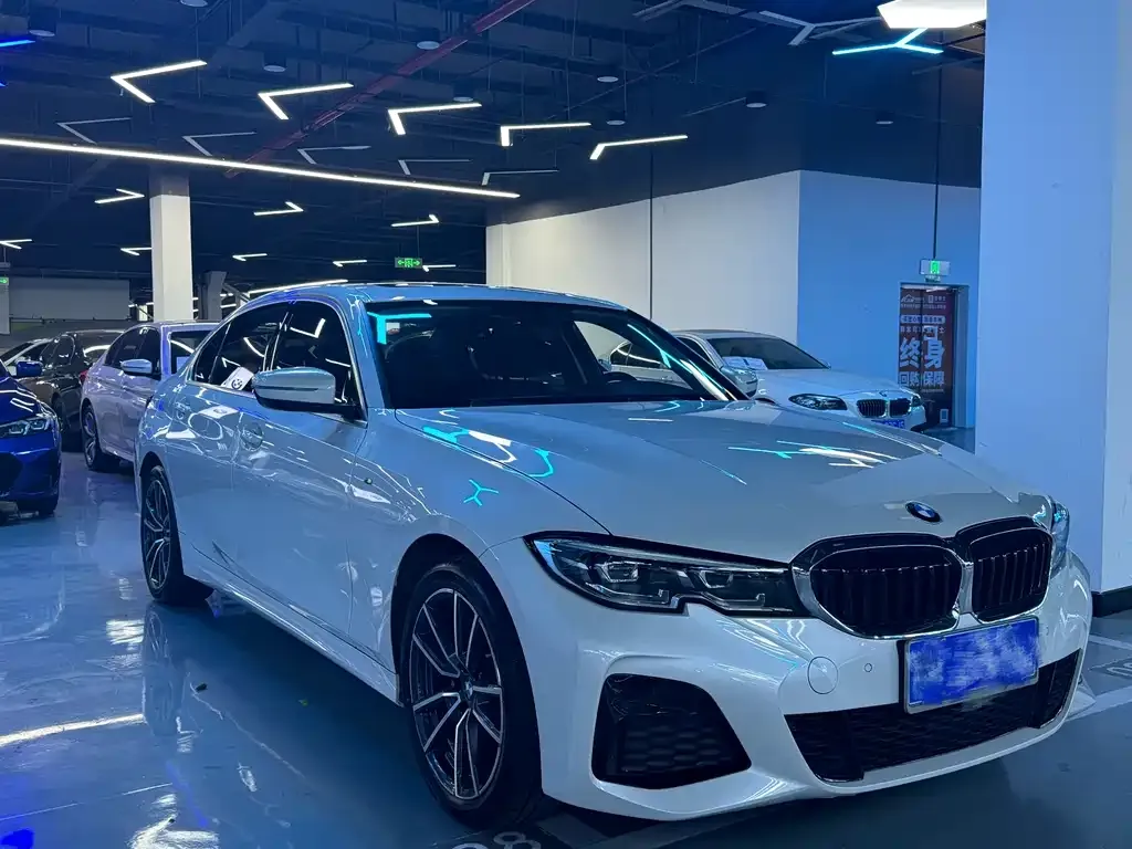 BMW 3 Series 2022 из CN, фото 3