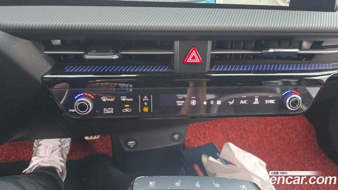 Kia EV6 2023 из KR, фото 8