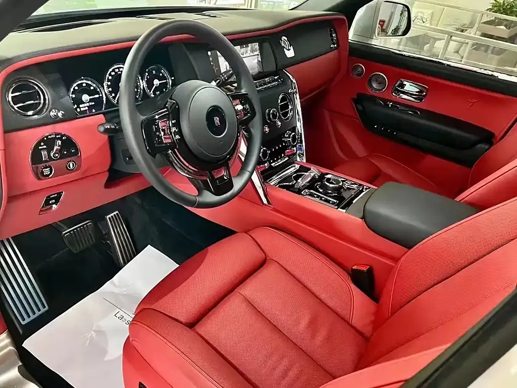 Rolls-Royce Cullinan 2021 из CN, фото 4