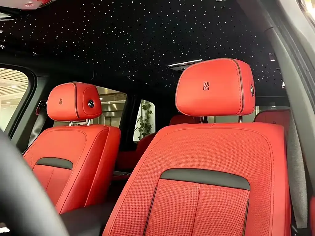 Rolls-Royce Cullinan 2021 из CN, фото 5