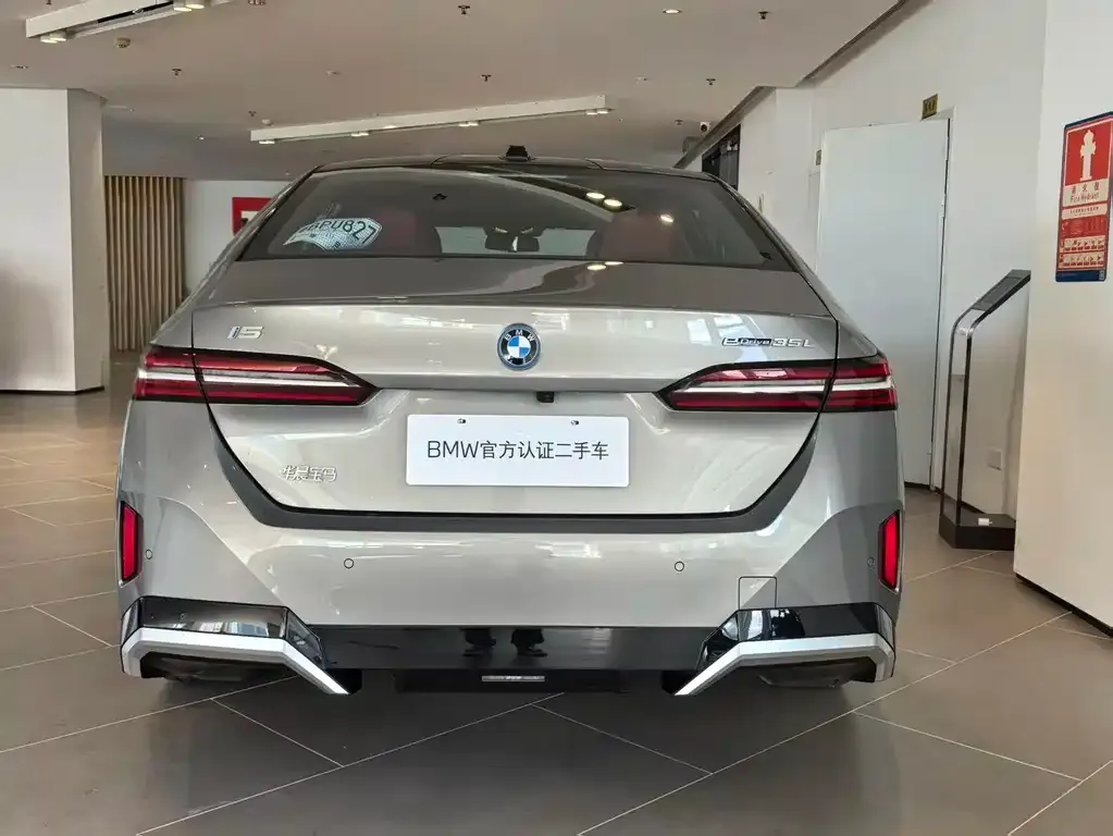 BMW i5 2024 из CN, фото 4