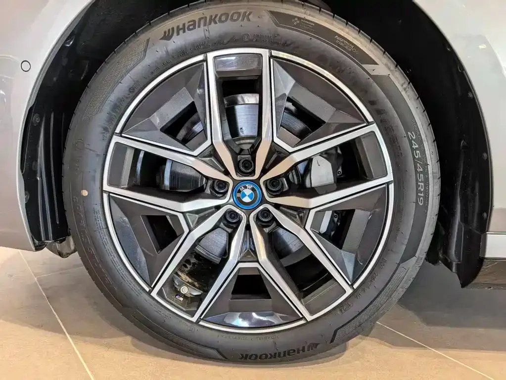 BMW i5 2024 из CN, фото 7