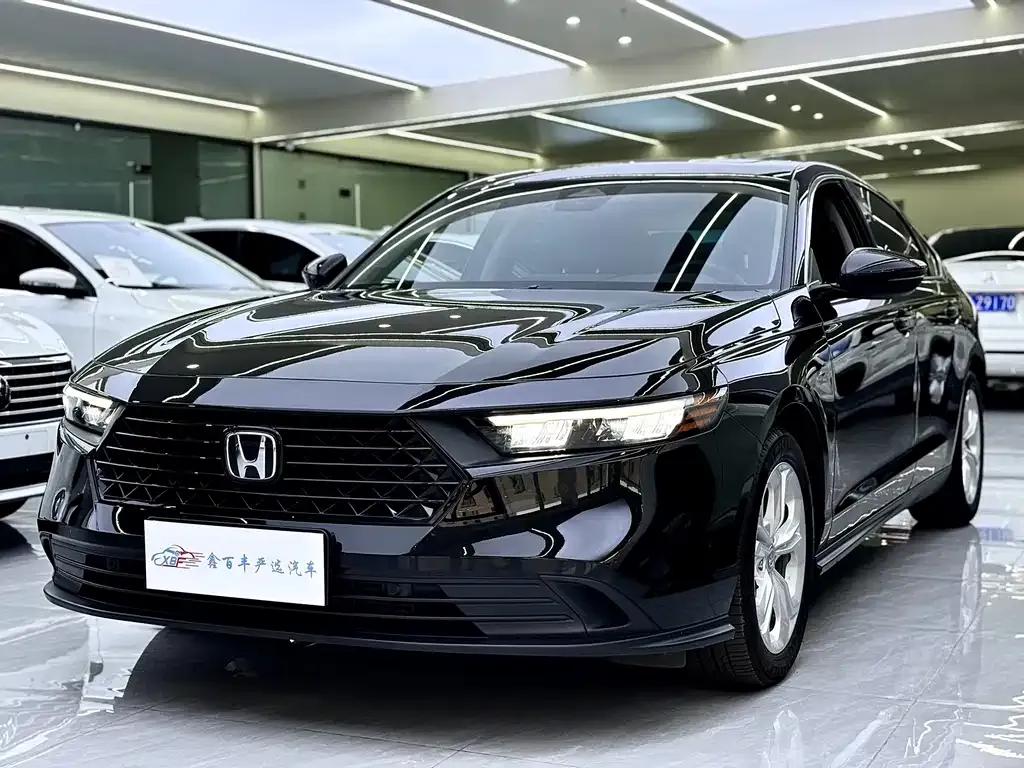Honda Accord — фото 1