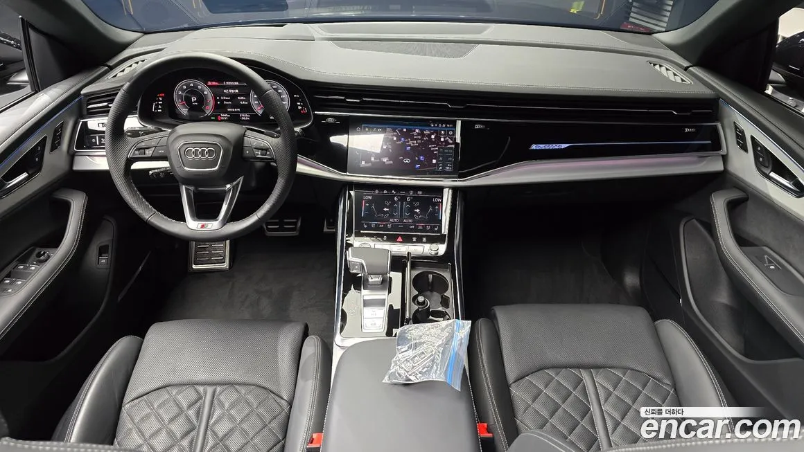 Audi Q8 2023 из KR, фото 7