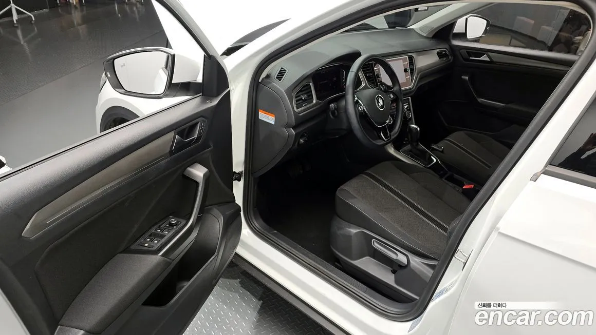 Volkswagen T-Roc 2021 из KR, фото 10