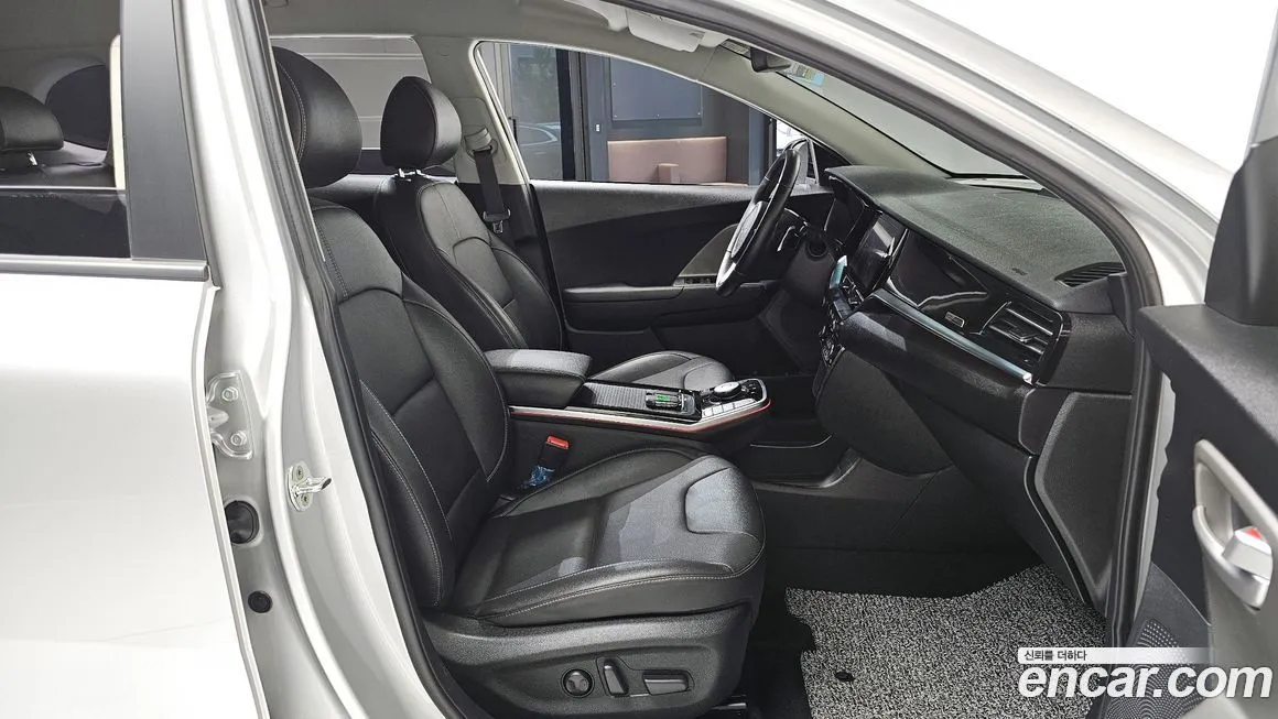 Kia Niro 2023 из KR, фото 10