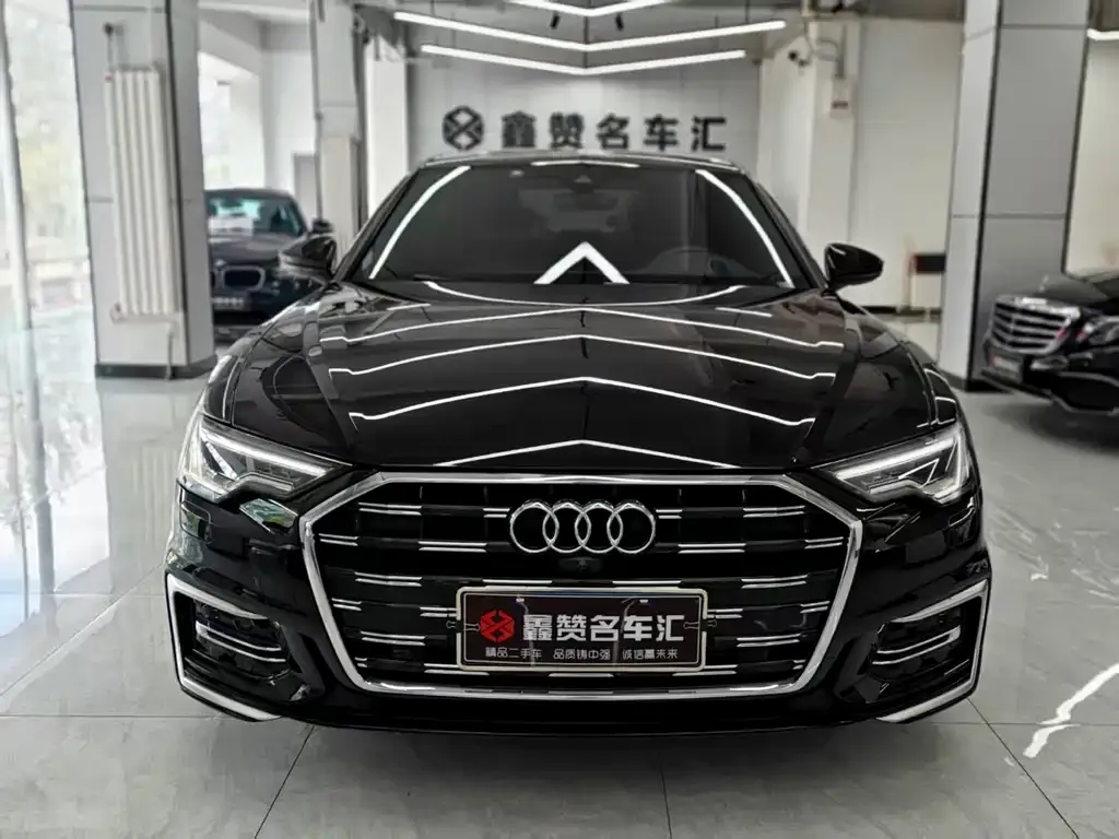 Audi A6L 2023 из CN, фото 2