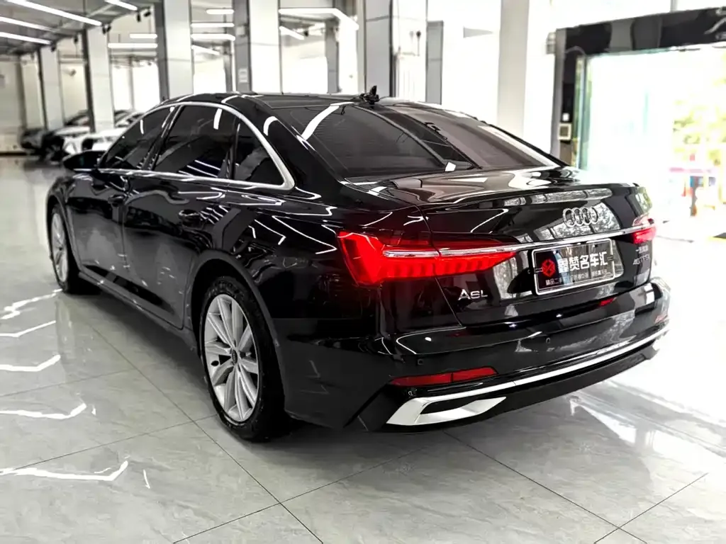 Audi A6L 2023 из CN, фото 7