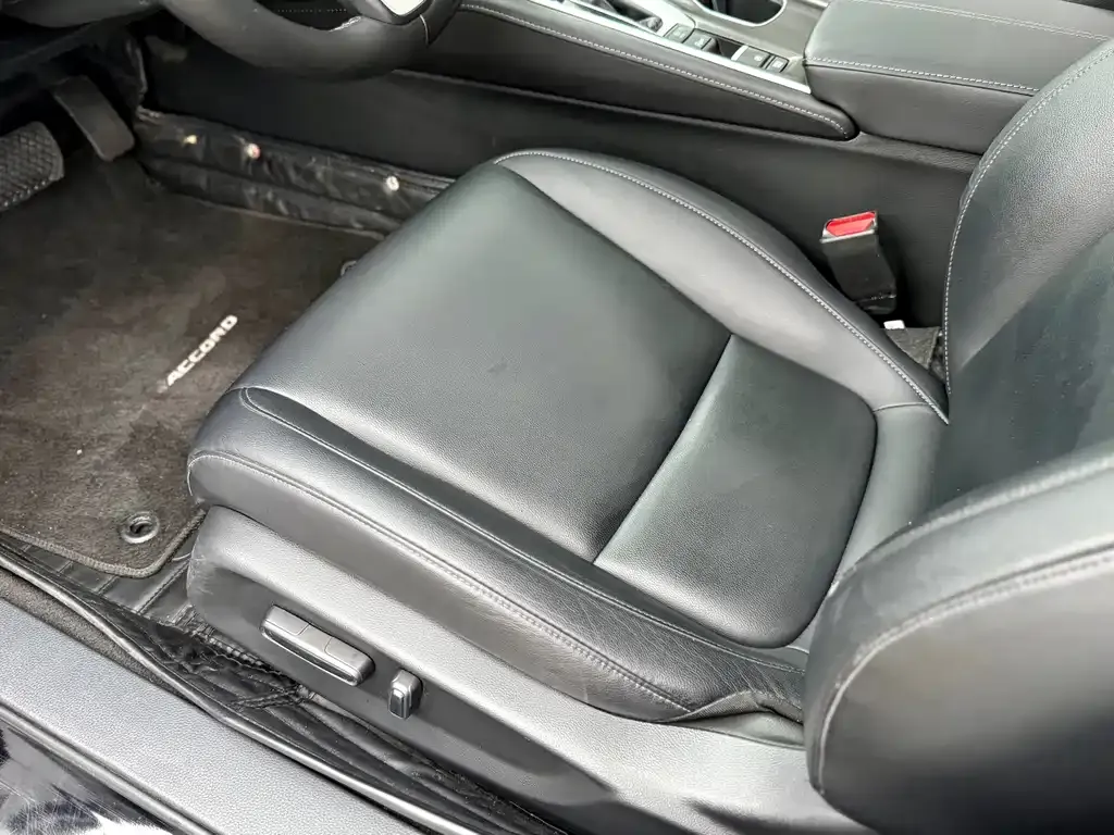 Honda Accord — фото 10