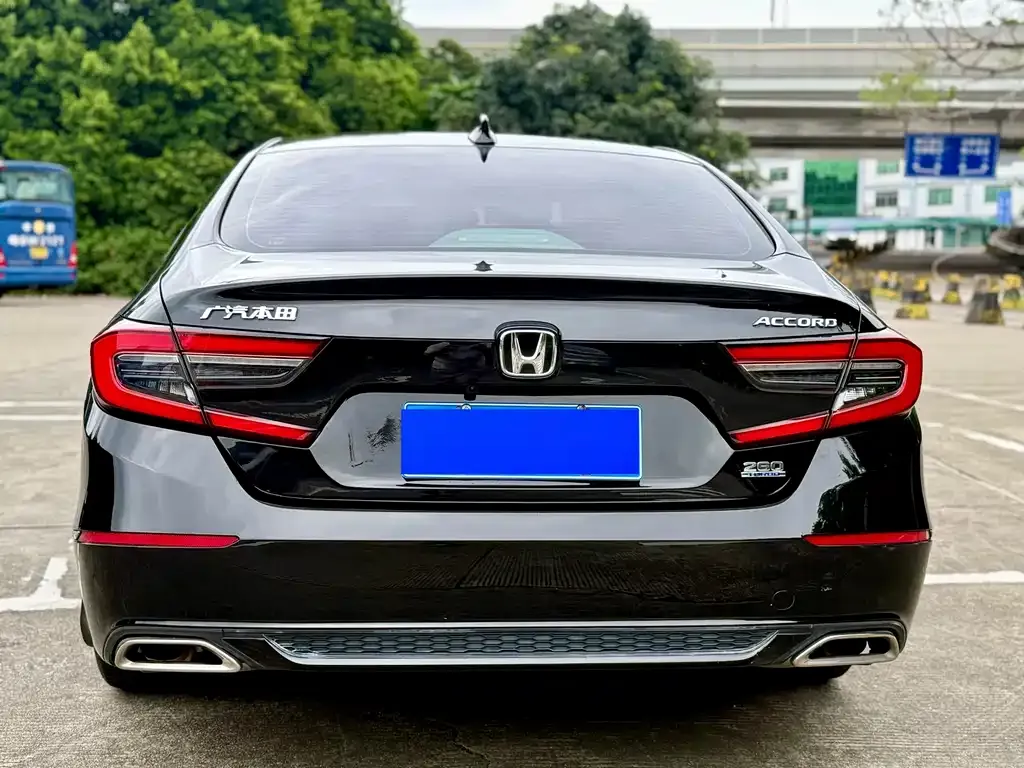 Honda Accord — фото 5