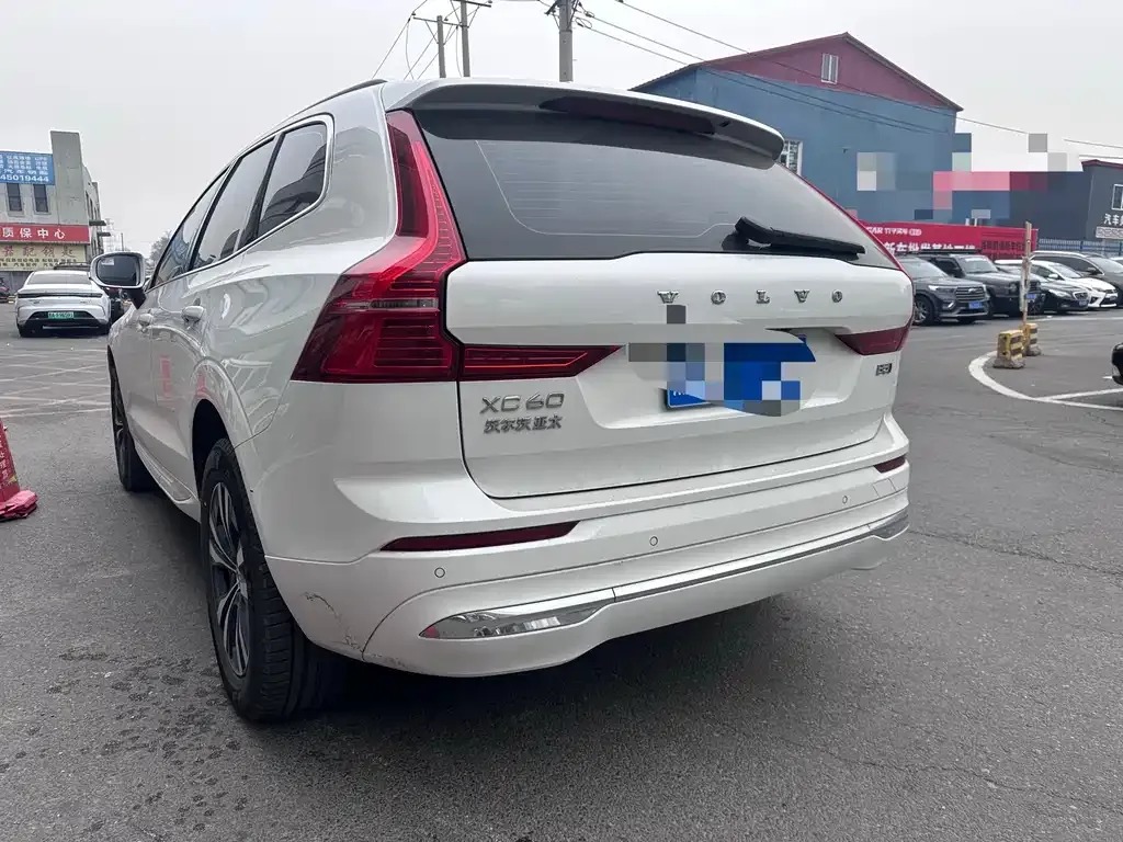 Volvo XC60 2023 из CN, фото 7
