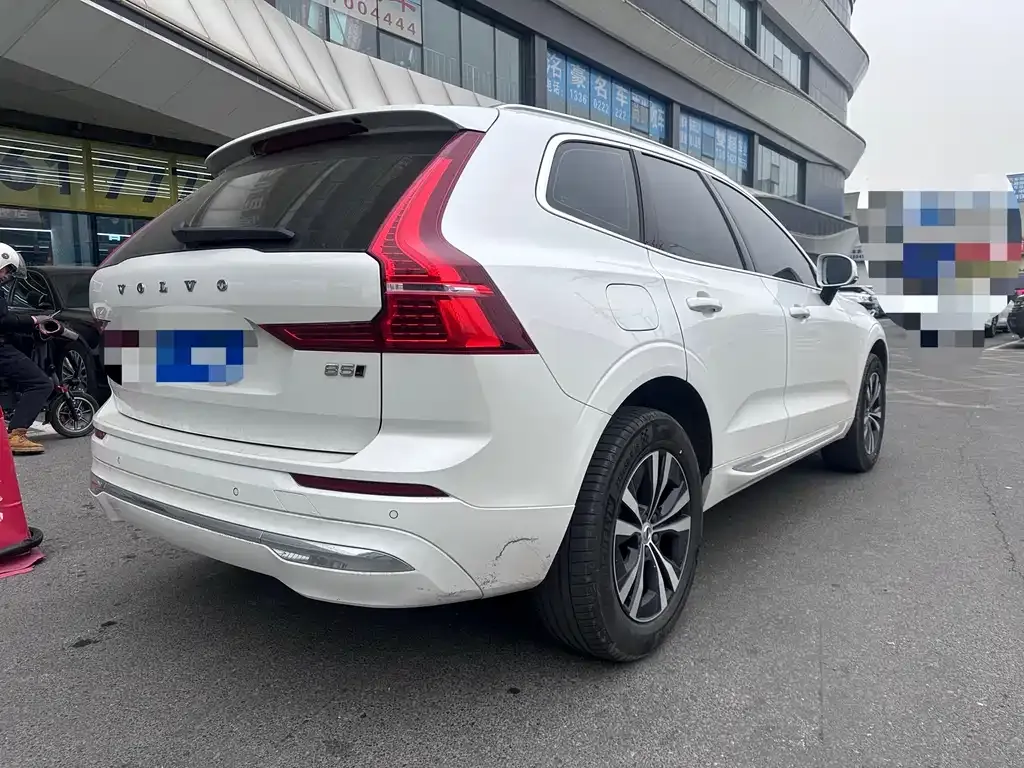 Volvo XC60 2023 из CN, фото 9