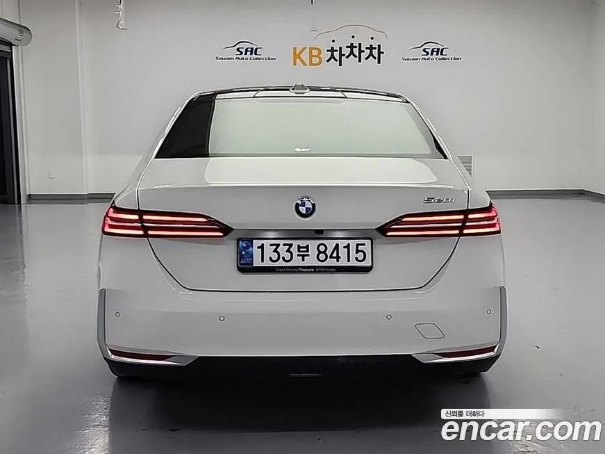 BMW 5-Series 2025 из KR, фото 3