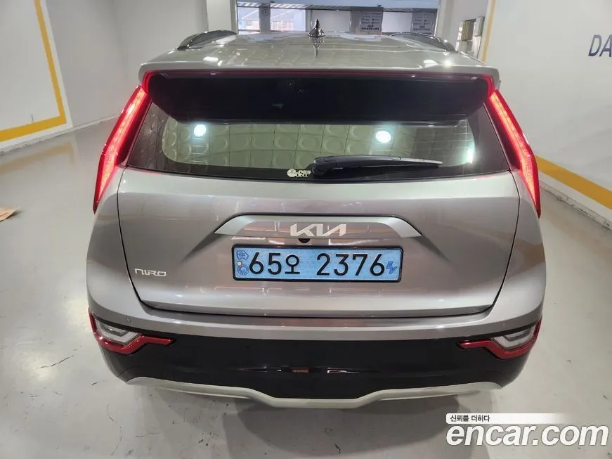 Kia Niro 2024 из KR, фото 2