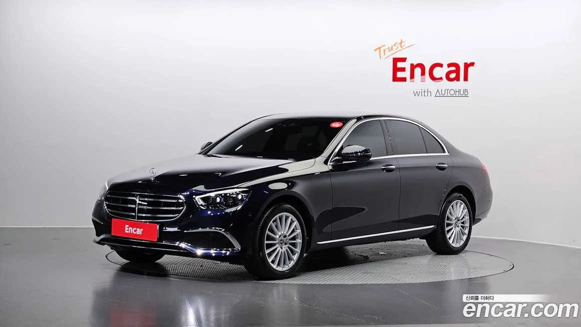 Mercedes-Benz E-Class — фото 1