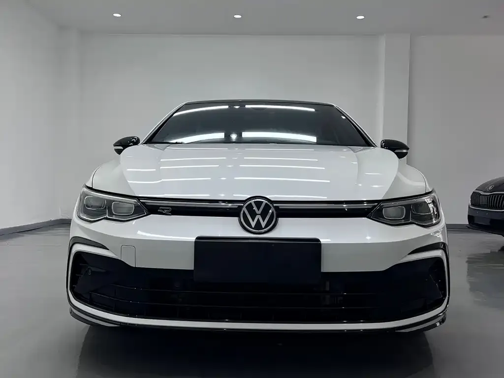 Volkswagen Golf 2022 из CN, фото 2