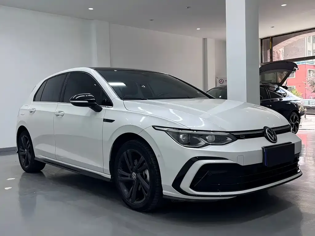 Volkswagen Golf 2022 из CN, фото 3