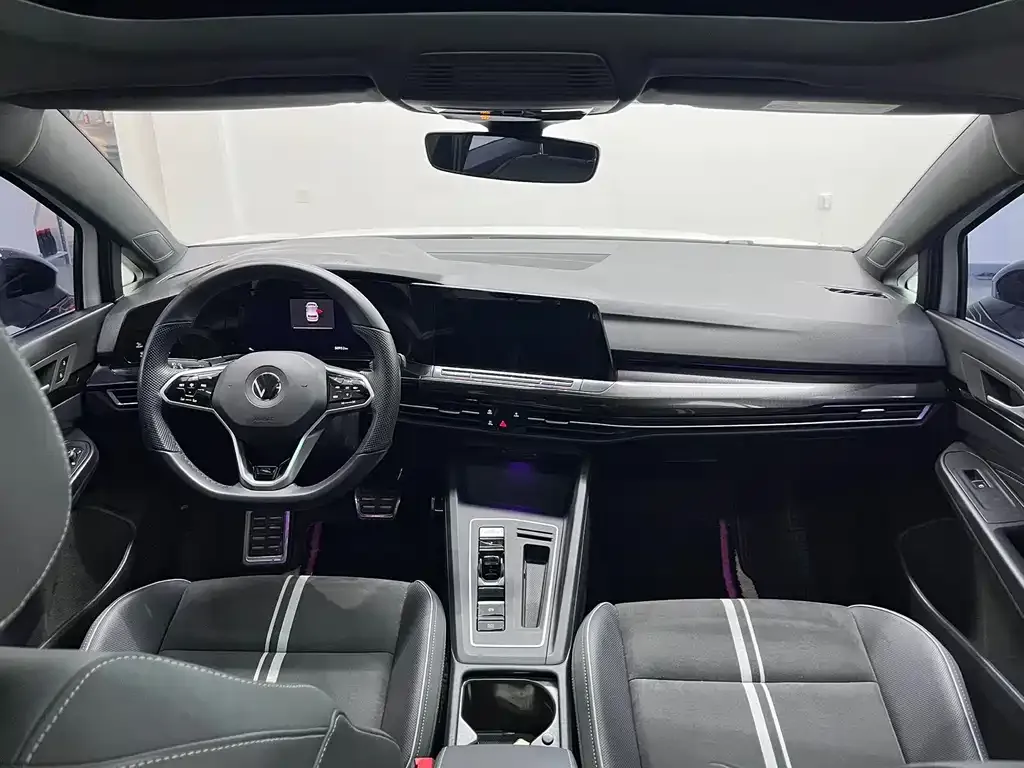 Volkswagen Golf 2022 из CN, фото 9