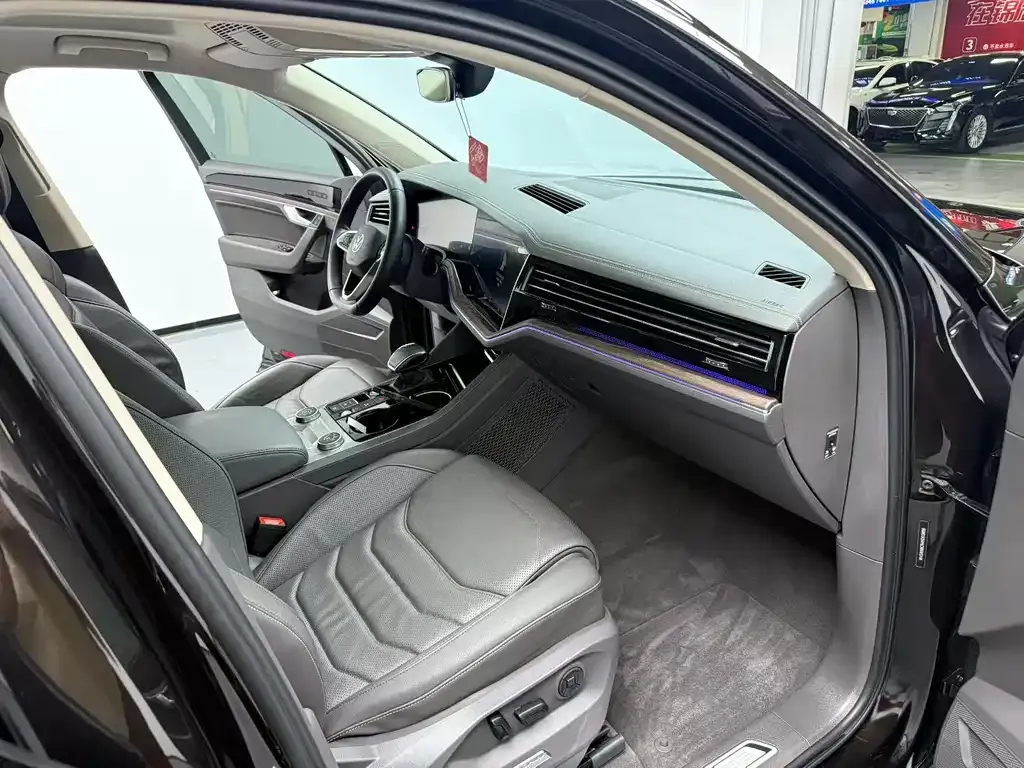 Volkswagen Touareg 2022 из CN, фото 3