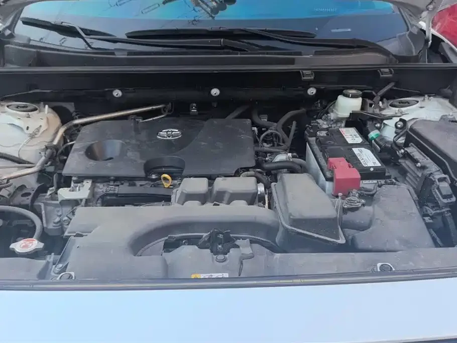 Toyota RAV4 2023 из CN, фото 10