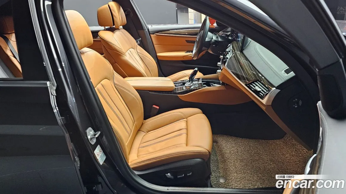 BMW 5-Series 2021 из KR, фото 10
