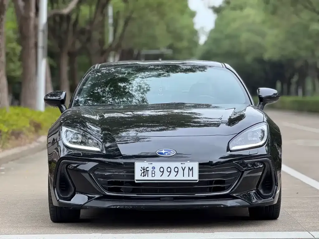 Subaru BRZ 2023 из CN, фото 2