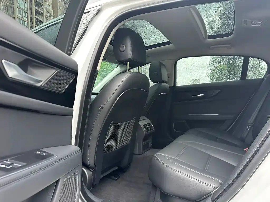 Jaguar XEL 2022 из CN, фото 10
