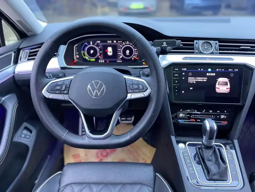 Volkswagen Magotan GTE PHEV 2024 из CN, фото 10