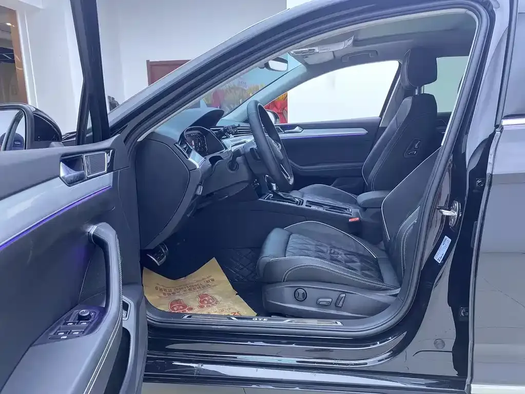 Volkswagen Magotan GTE PHEV 2024 из CN, фото 4