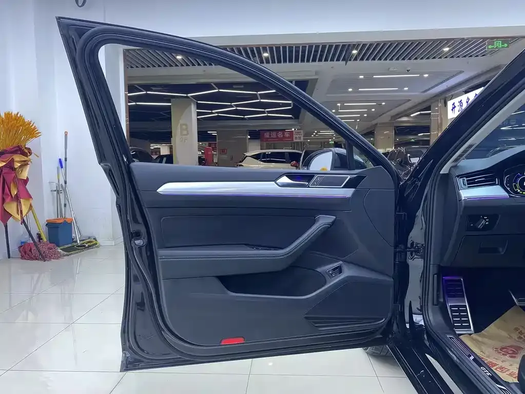 Volkswagen Magotan GTE PHEV 2024 из CN, фото 5